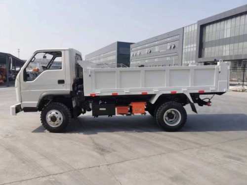 內(nèi)蒙WCL-5TJ防爆柴油機(jī)無(wú)軌膠輪運(yùn)料車(chē)