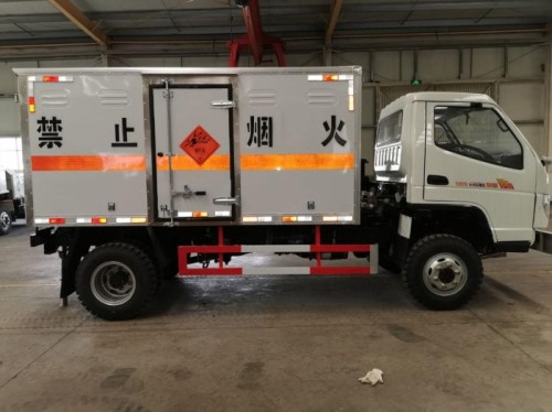 內(nèi)蒙FCB-5礦用爆破器材運輸車